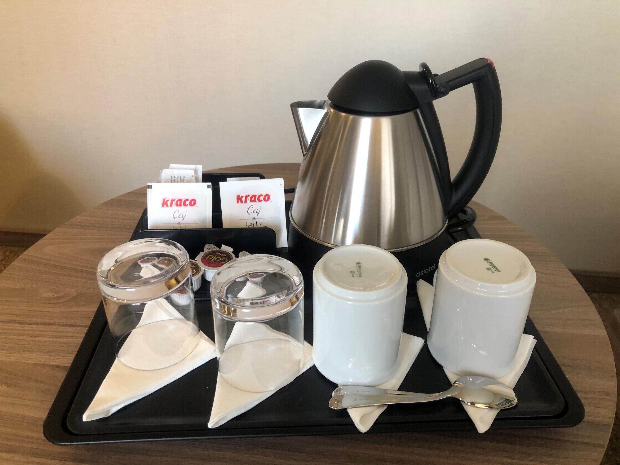 Hilton Garden Inn Tiranë Luaran gambar