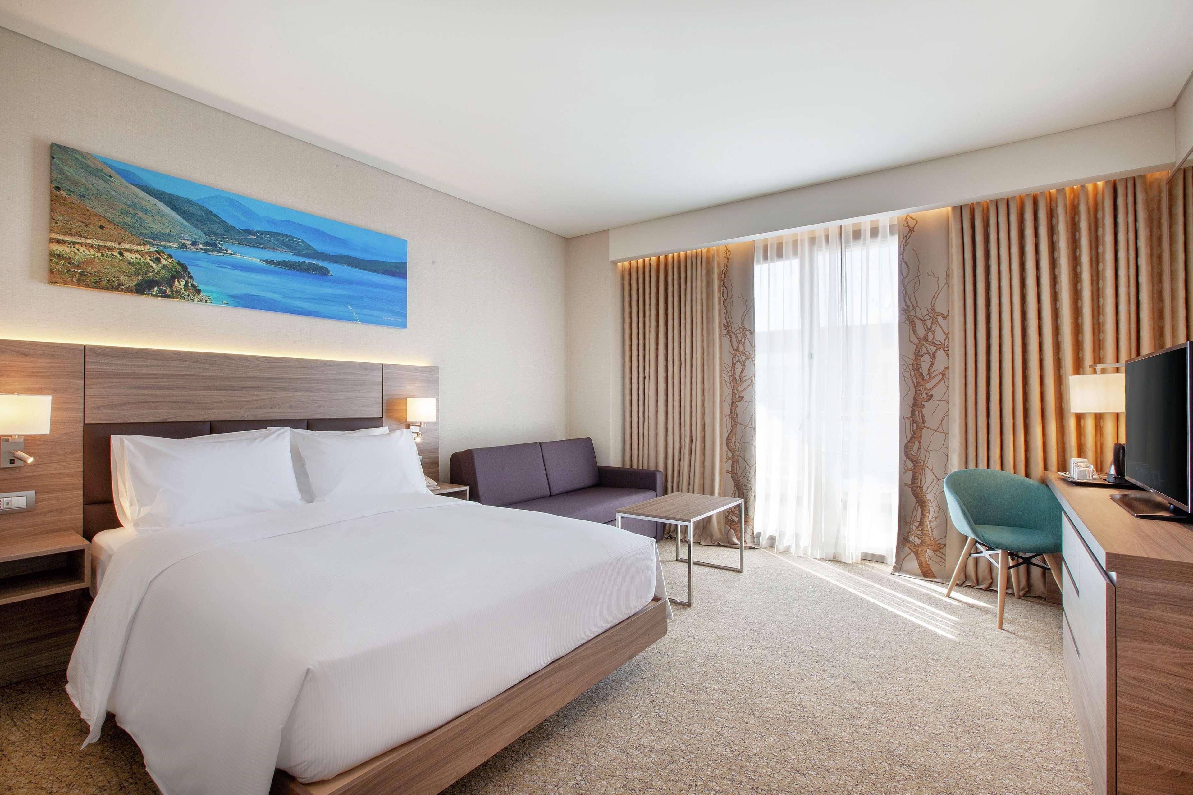 Hilton Garden Inn Tiranë Luaran gambar