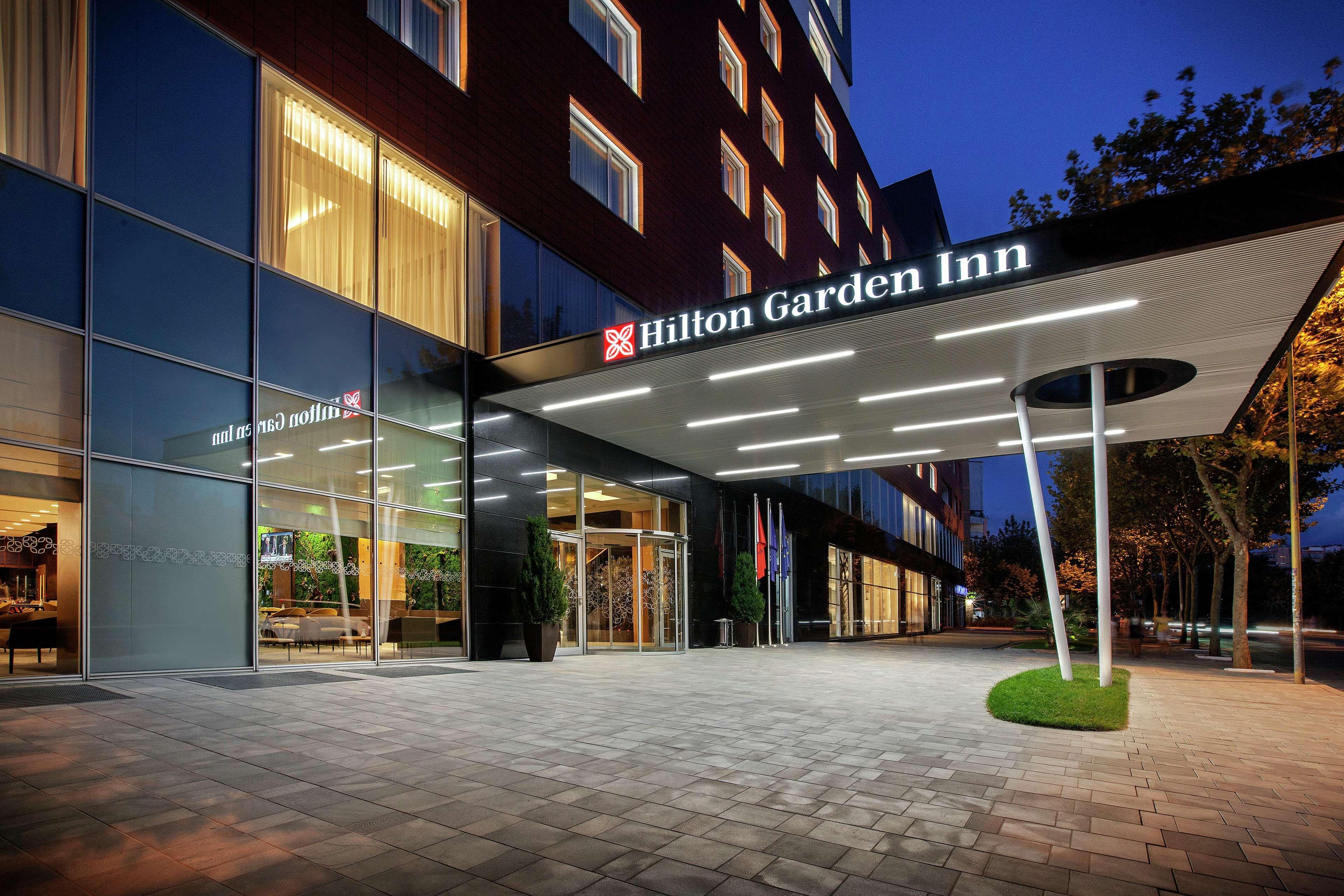 Hilton Garden Inn Tiranë Luaran gambar