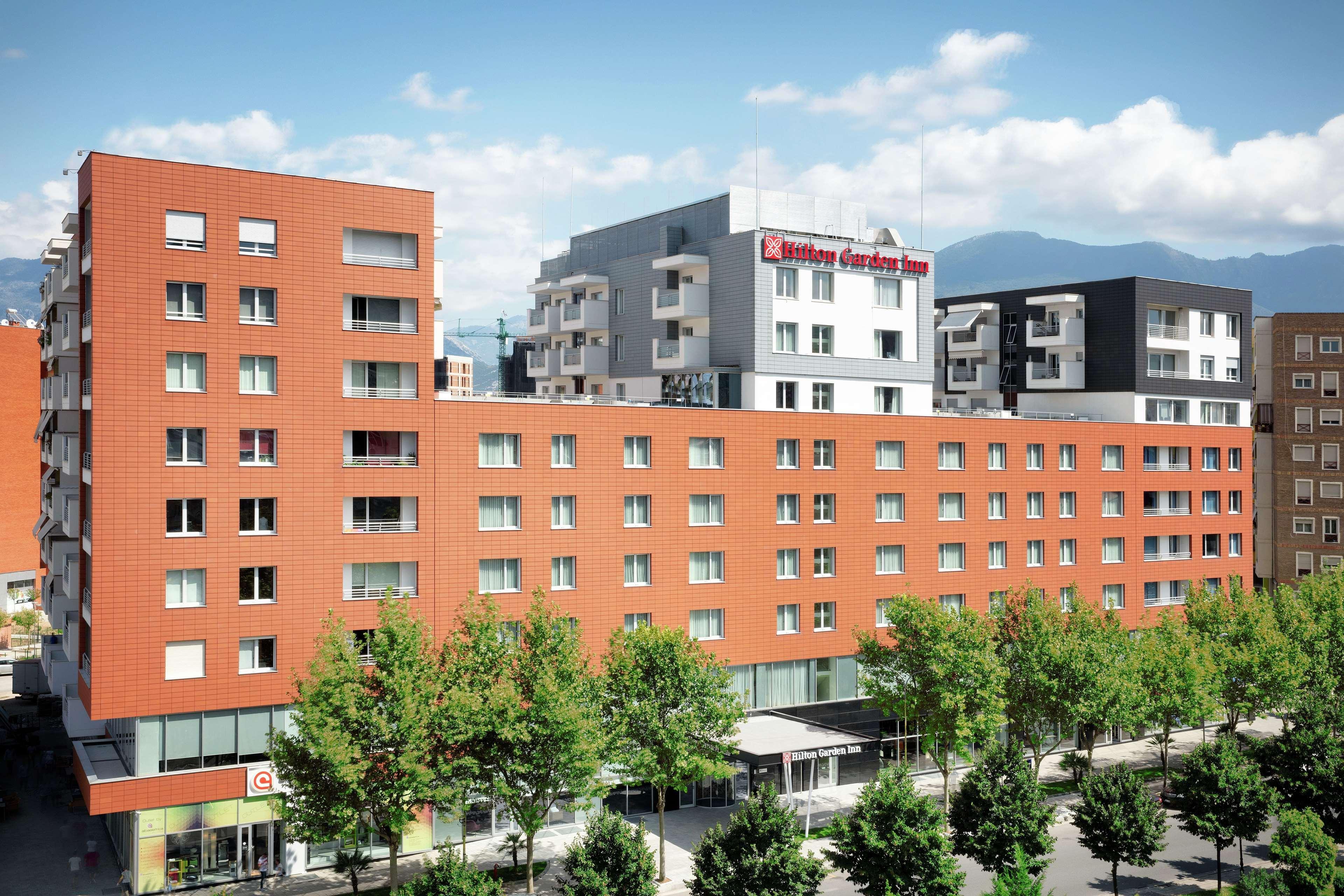 Hilton Garden Inn Tiranë Luaran gambar