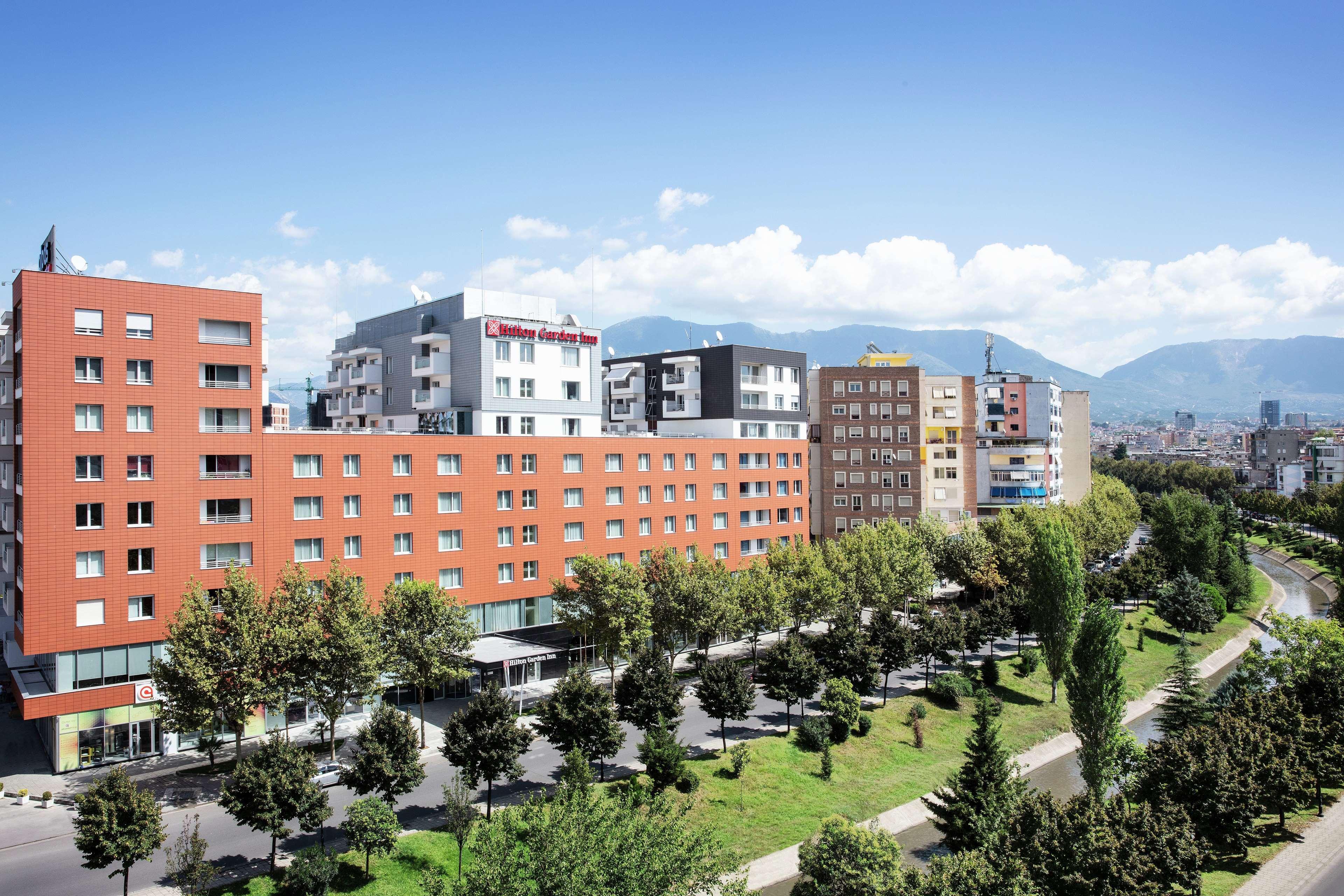 Hilton Garden Inn Tiranë Luaran gambar