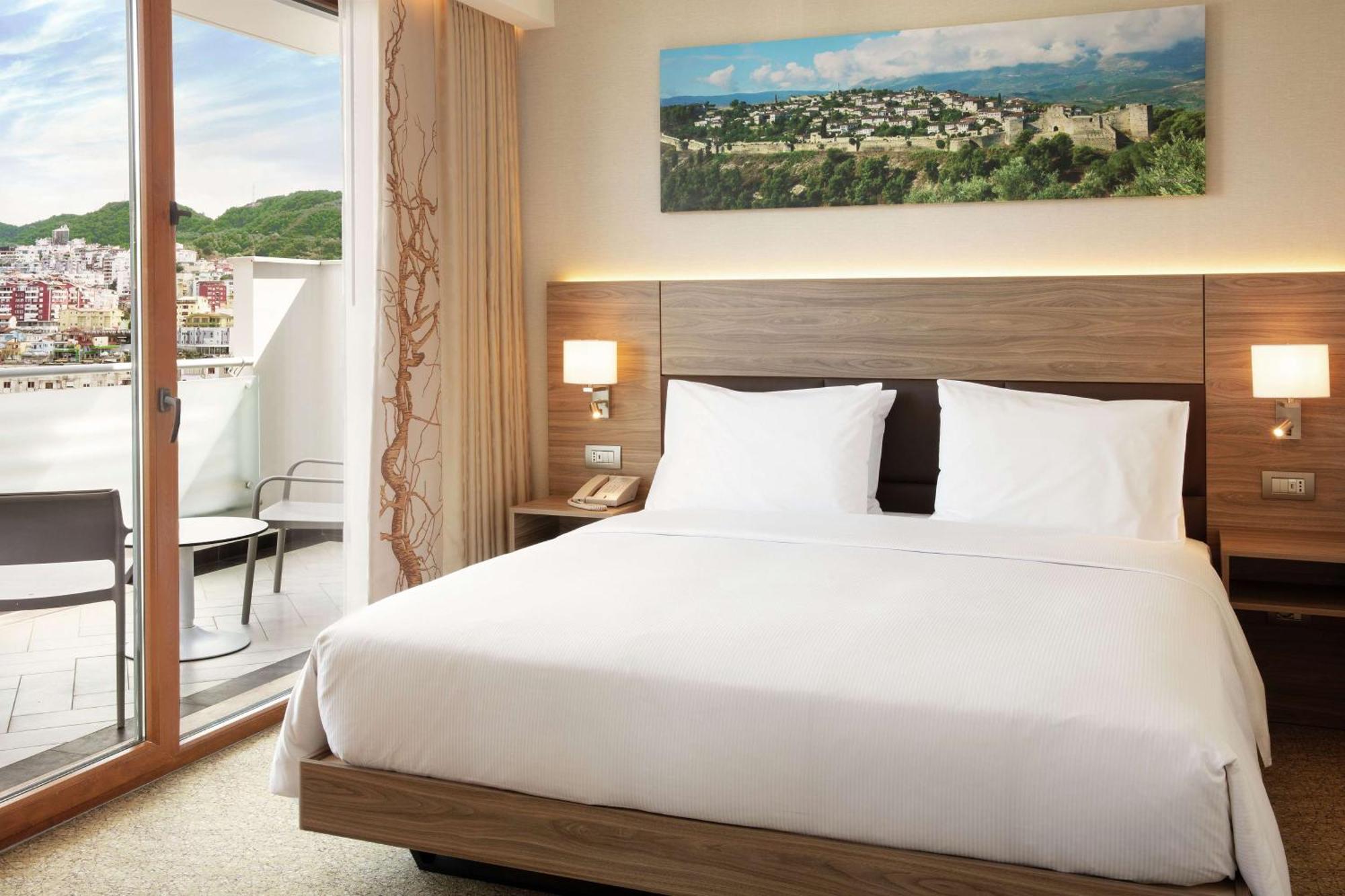 Hilton Garden Inn Tiranë Luaran gambar