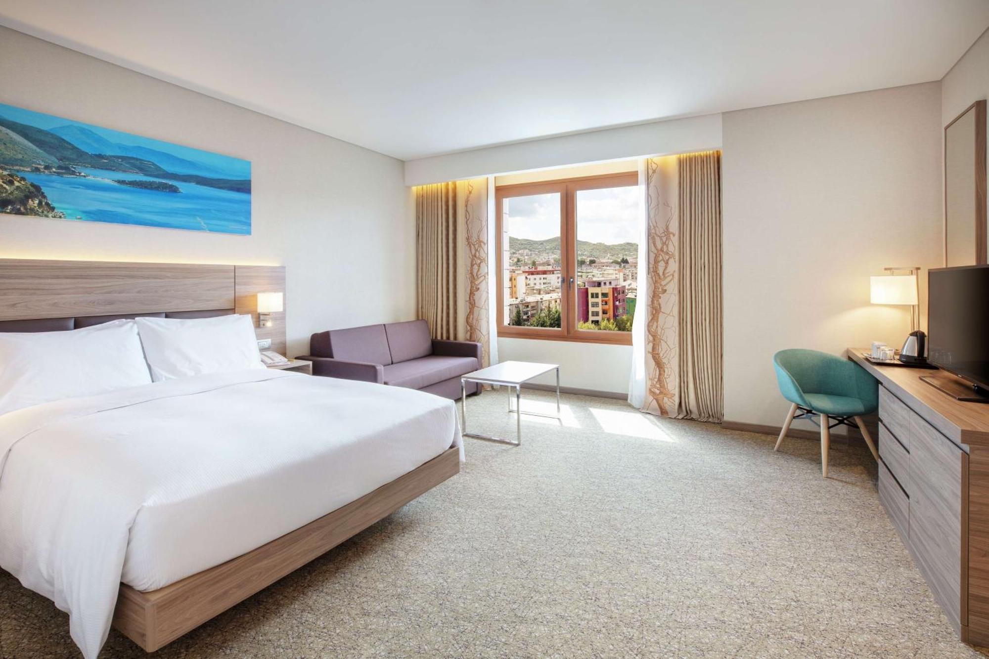 Hilton Garden Inn Tiranë Luaran gambar