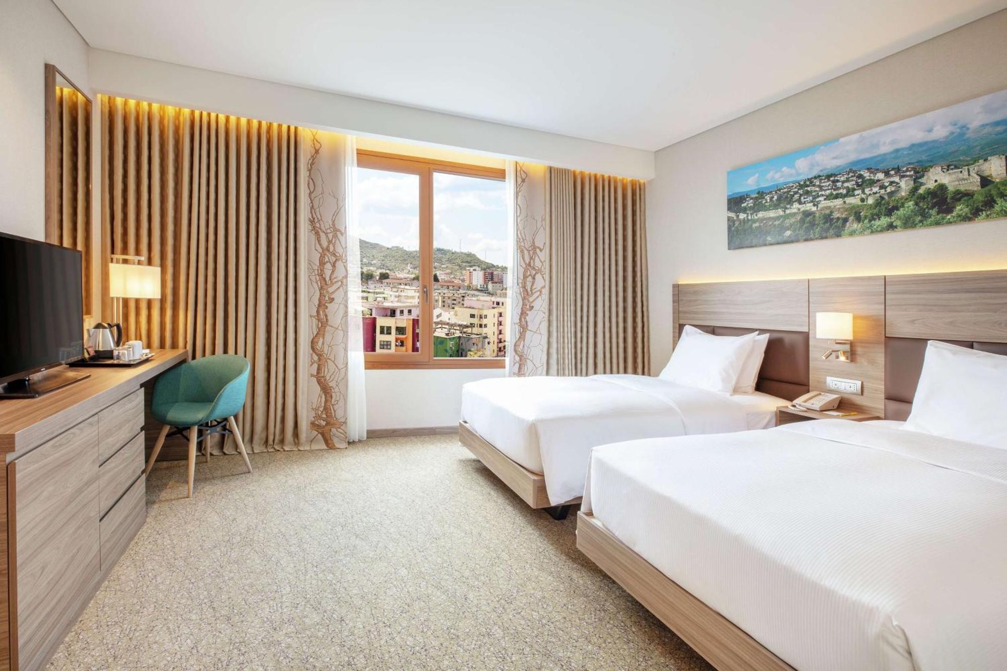 Hilton Garden Inn Tiranë Luaran gambar