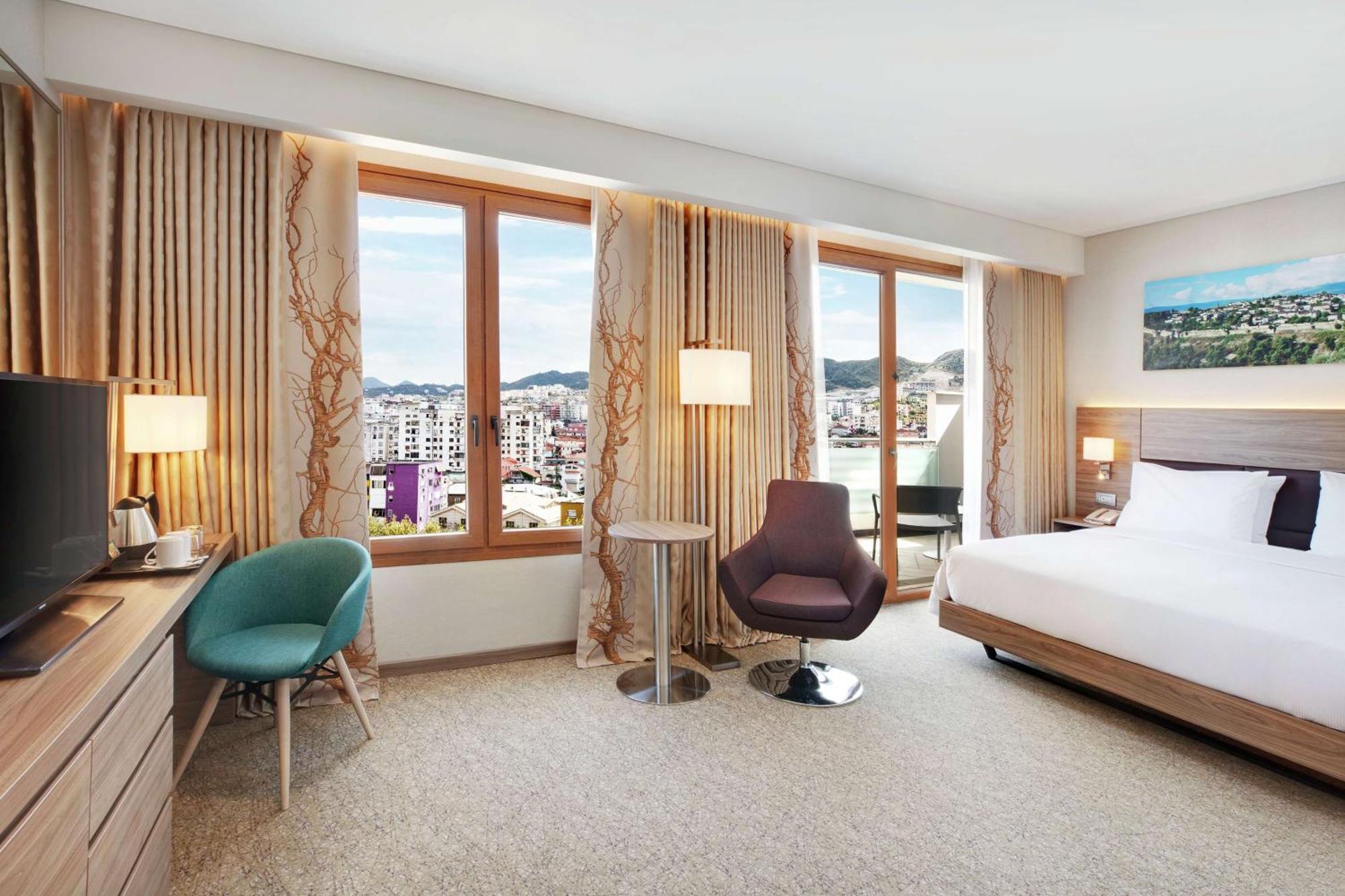 Hilton Garden Inn Tiranë Luaran gambar